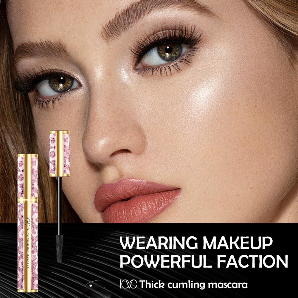 Ultra Black Curling Mascara – Long-Lasting